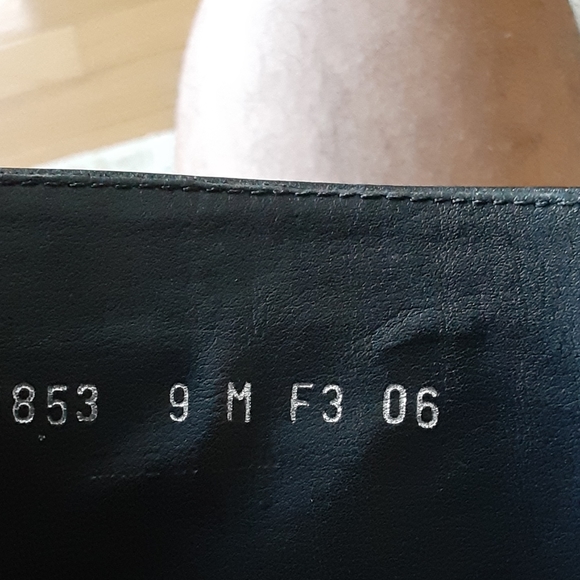 Boot - Picture 7 of 8